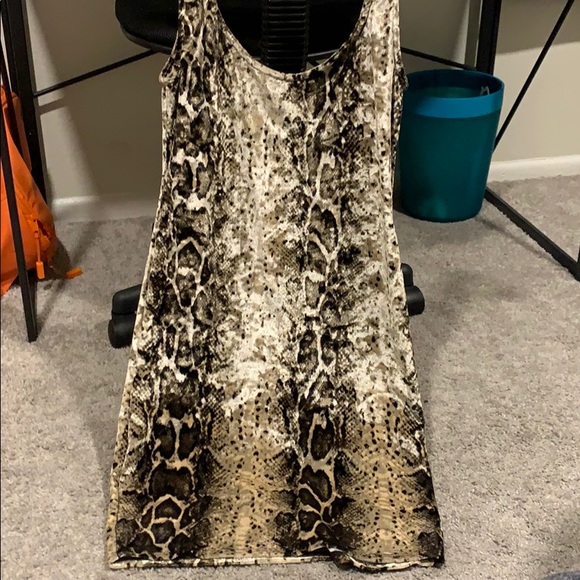 Windsor dress only worn once - Picture 5 of 5